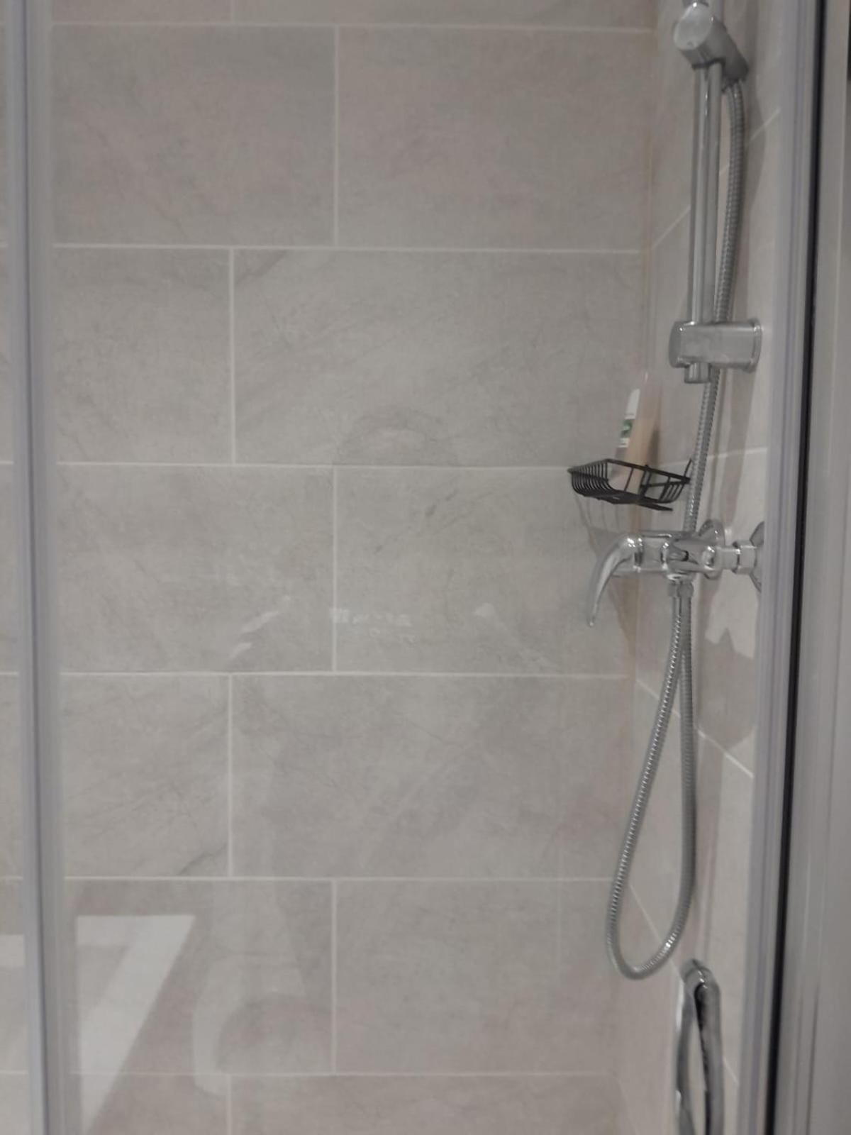Place To Stay In Longbridge Баркинг Екстериор снимка